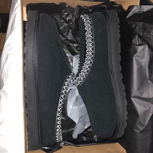 Brand new Mens uggs slippers